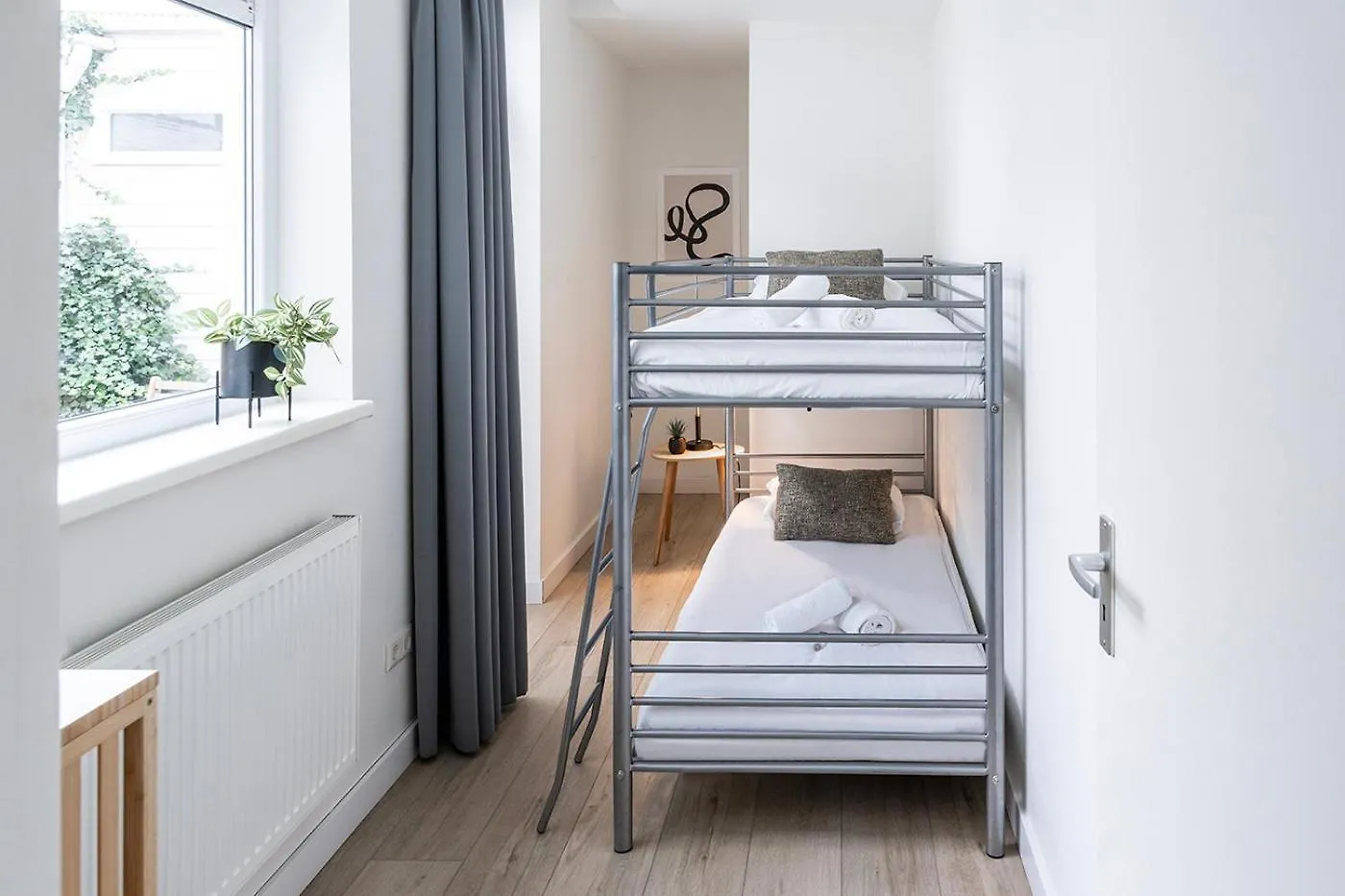 3 Room House With Garden And Fast Wifi Eindhoven Hébergement de vacances